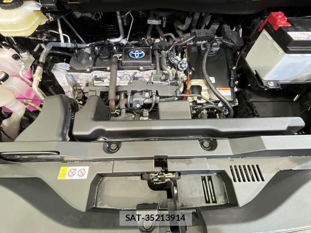 Toyota VOXY 2024-04 8866492-18