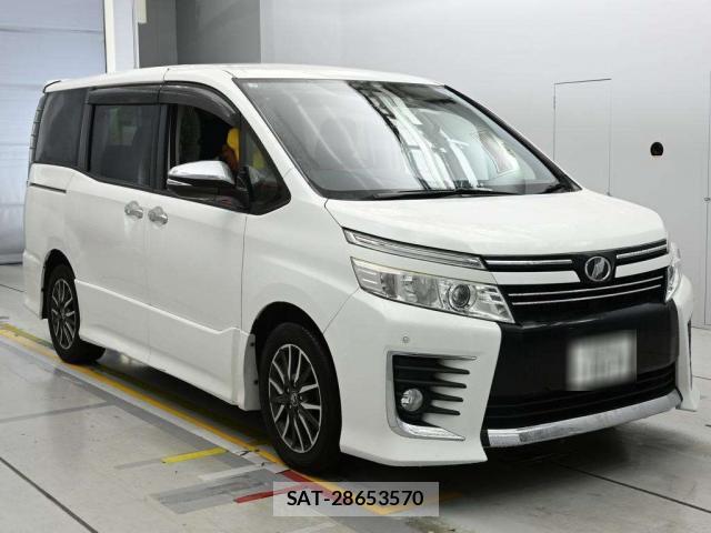 Toyota VOXY 2015-03 8866668-0
