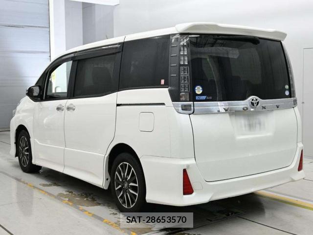Toyota VOXY 2015-03 8866668-1