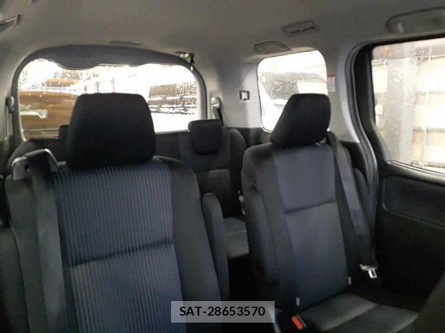 Toyota VOXY 2015-03 8866668-3