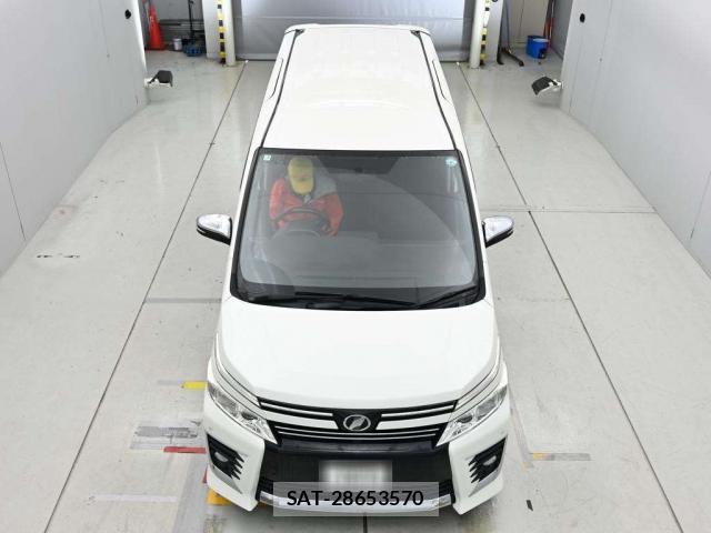 Toyota VOXY 2015-03 8866668-8