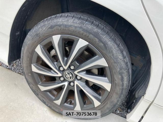 Toyota VOXY 2023-05 8866804-5