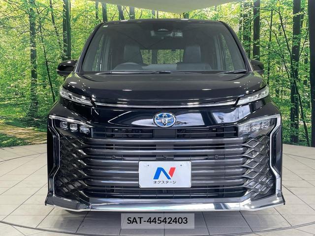 Toyota VOXY 2025-02 8866952-14