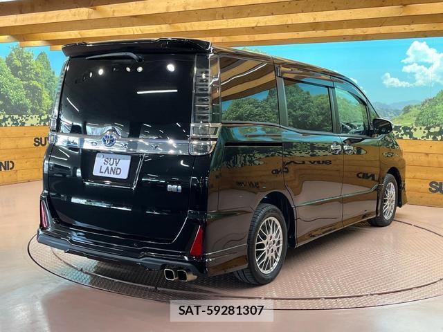 Toyota VOXY 2020-07 8867092-16