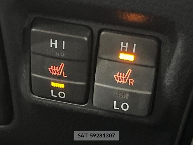 Toyota VOXY 2020-07 8867092-6