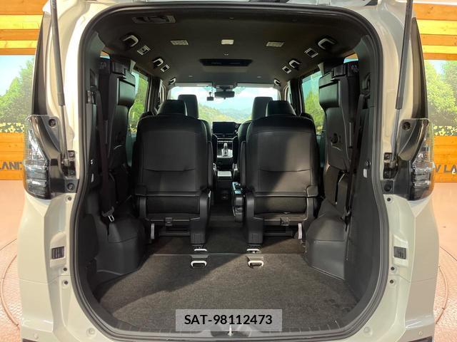 Toyota VOXY 2024-02 8867093-10