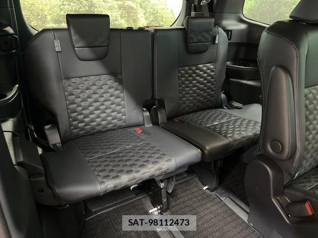 Toyota VOXY 2024-02 8867093-9