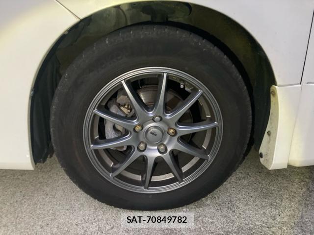 Toyota VOXY 2012-11 8867168-12