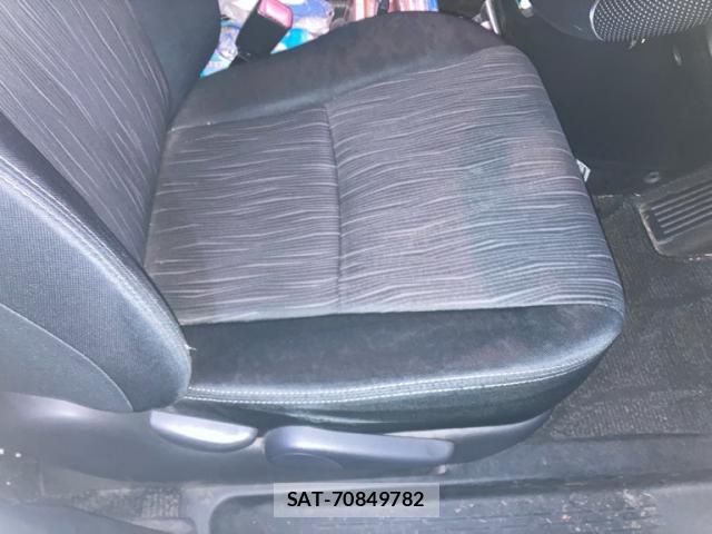 Toyota VOXY 2012-11 8867168-15