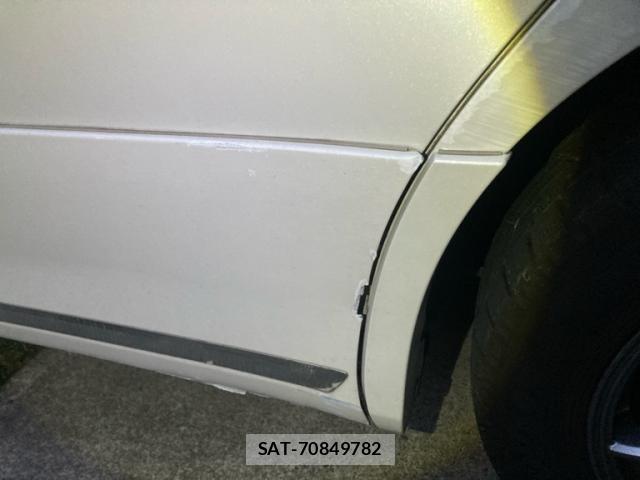 Toyota VOXY 2012-11 8867168-3