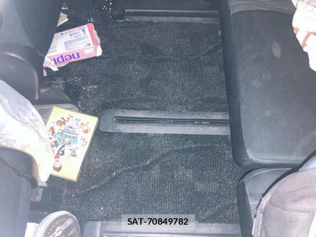 Toyota VOXY 2012-11 8867168-6
