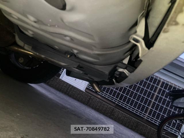 Toyota VOXY 2012-11 8867168-8