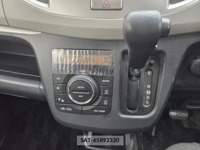 Suzuki WAGON R 2015-03 8865328-9
