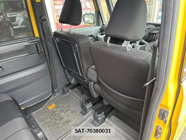Daihatsu WAKE 2015-03 8866152-15
