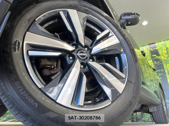 Nissan X-TRAIL 2023-08 8865716-12