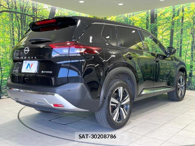 Nissan X-TRAIL 2023-08 8865716-16