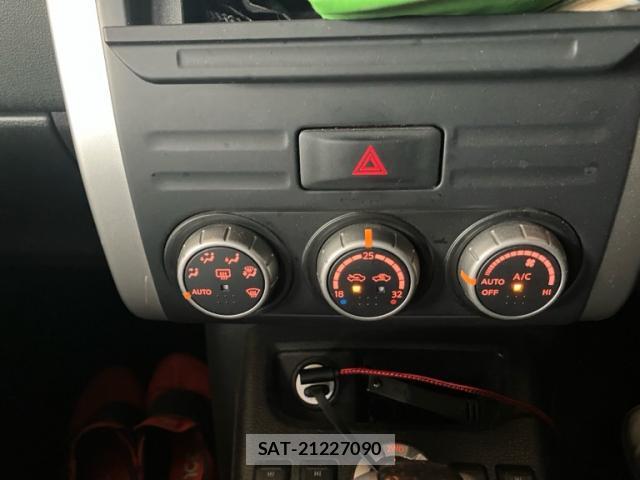 Nissan X-TRAIL 2012-09 8865842-18