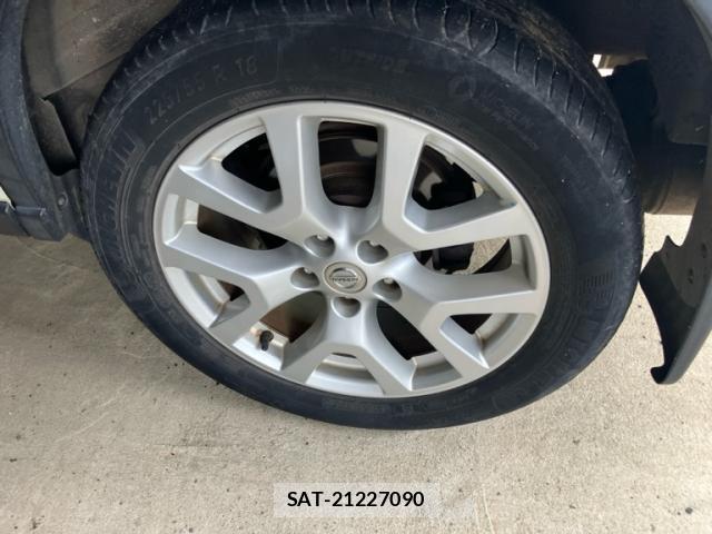 Nissan X-TRAIL 2012-09 8865842-7
