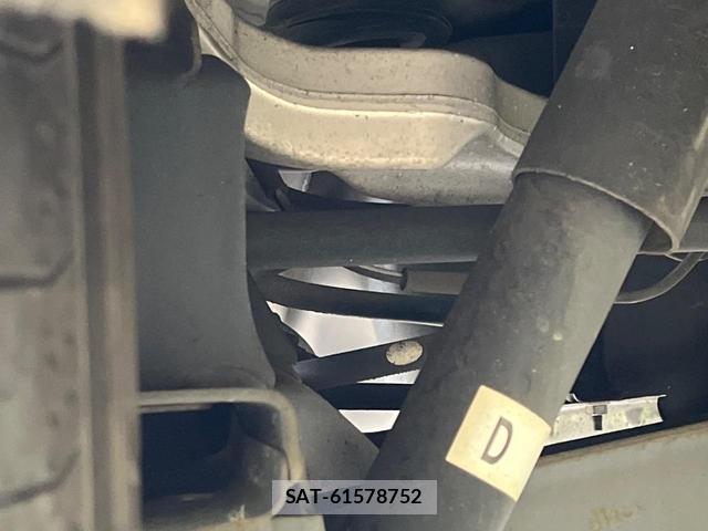Nissan X-TRAIL 2018-01 8866415-19
