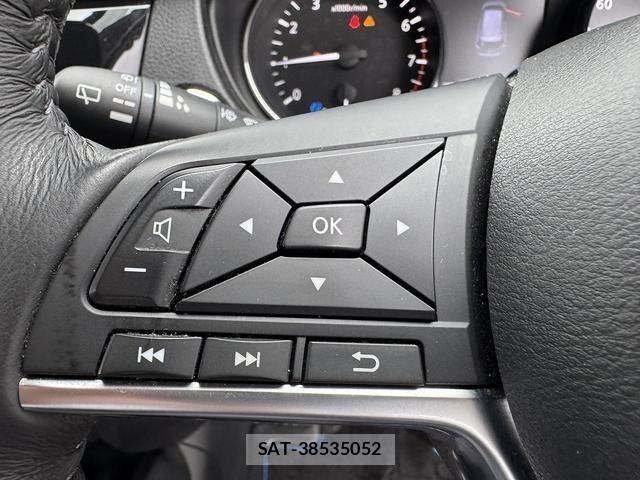Nissan X-TRAIL 2018-02 8866596-12