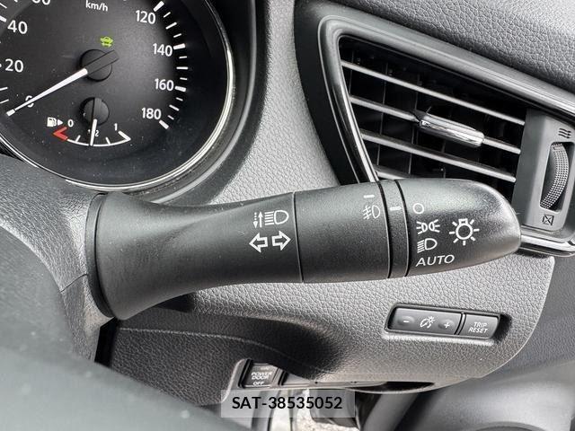 Nissan X-TRAIL 2018-02 8866596-15