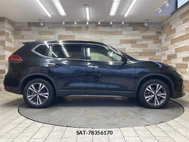 Nissan X-TRAIL 2019-06 8867395-17