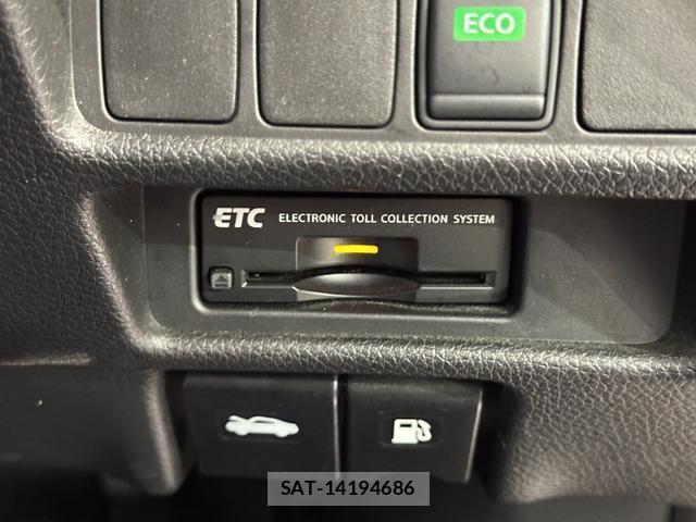 Nissan X-TRAIL 2016-02 8867420-3
