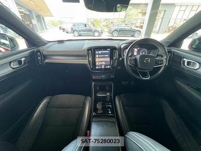 Volvo XC40 2021-06 8867216-1