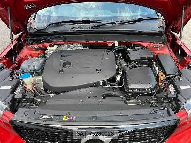 Volvo XC40 2021-06 8867216-13