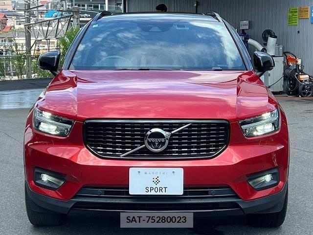 Volvo XC40 2021-06 8867216-14