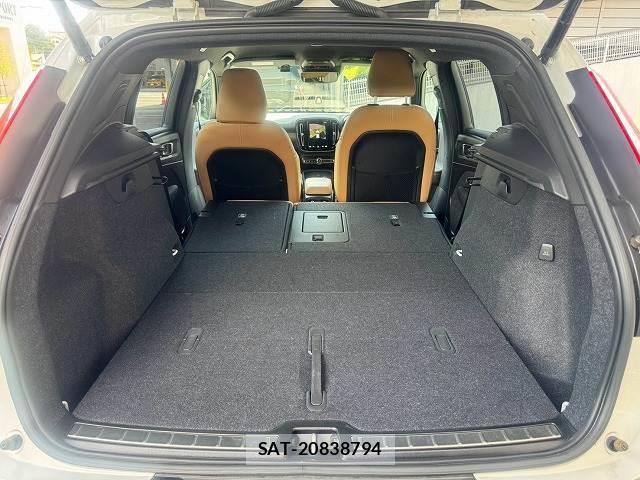Volvo XC40 2022-05 8867219-12
