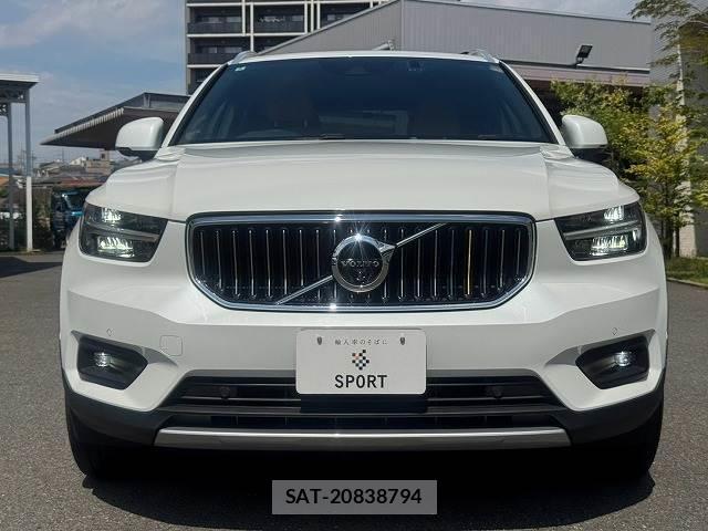 Volvo XC40 2022-05 8867219-14