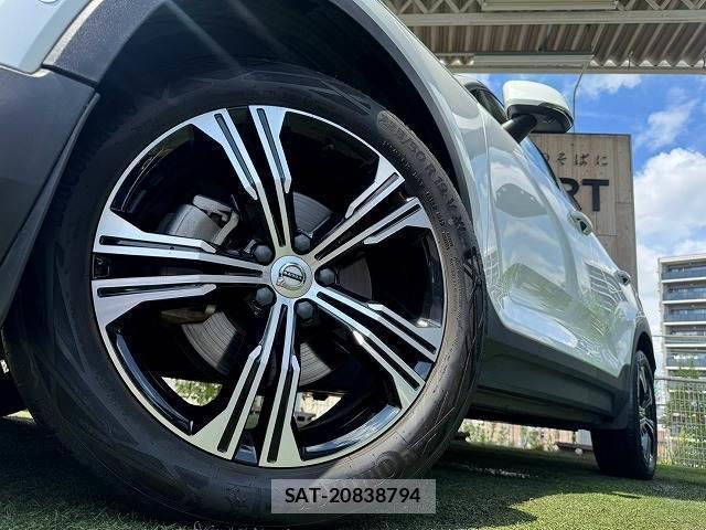 Volvo XC40 2022-05 8867219-18