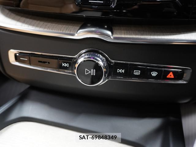 Volvo XC60 2020-04 8865724-10