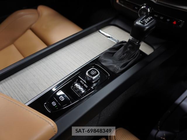 Volvo XC60 2020-04 8865724-11