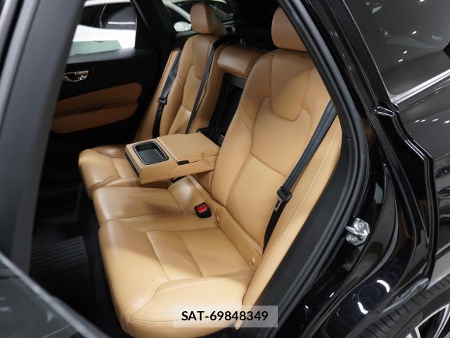 Volvo XC60 2020-04 8865724-14