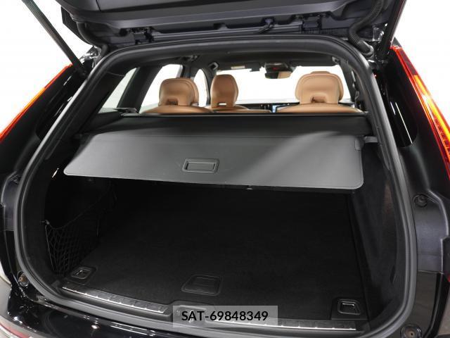 Volvo XC60 2020-04 8865724-15