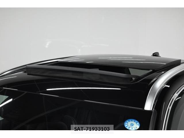 Volvo XC60 2018-04 8865728-17