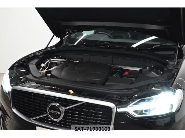 Volvo XC60 2018-04 8865728-18