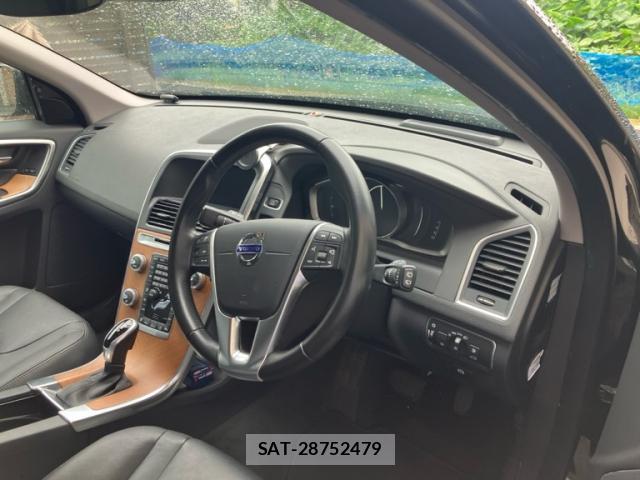 Volvo XC60 2016-11 8865756-7