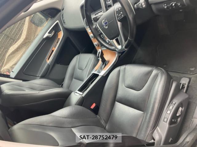 Volvo XC60 2016-11 8865756-8