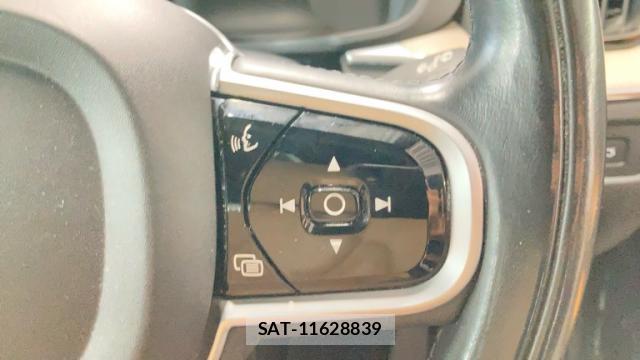 Volvo XC60 2018-11 8866877-17