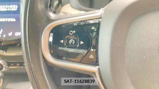 Volvo XC60 2018-11 8866877-18