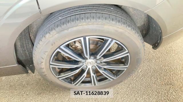 Volvo XC60 2018-11 8866877-7