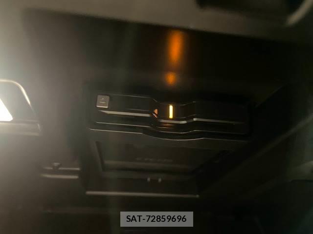 Volvo XC60 2022-09 8867367-9