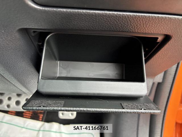 Subaru XV 2019-02 8866120-15