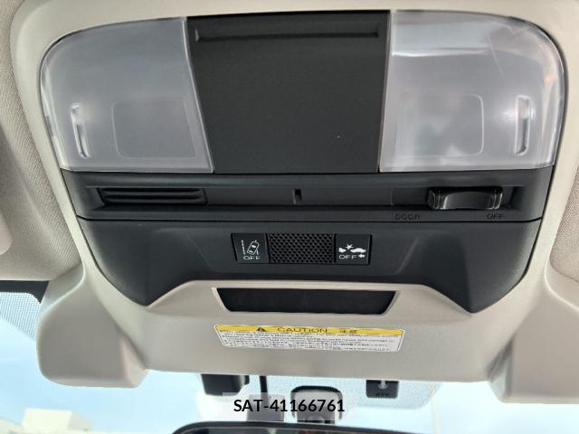 Subaru XV 2019-02 8866120-17