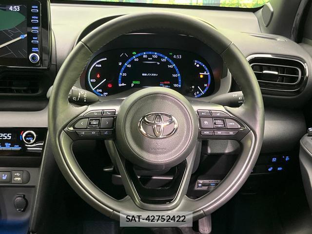 Toyota YARIS CROSS 2022-11 8865334-10