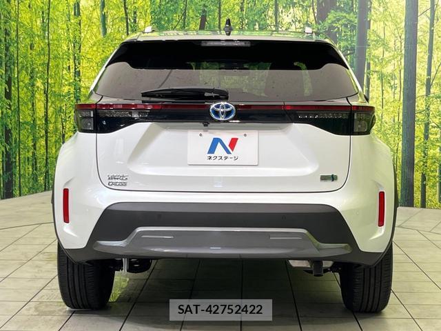 Toyota YARIS CROSS 2022-11 8865334-14