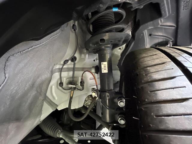 Toyota YARIS CROSS 2022-11 8865334-19